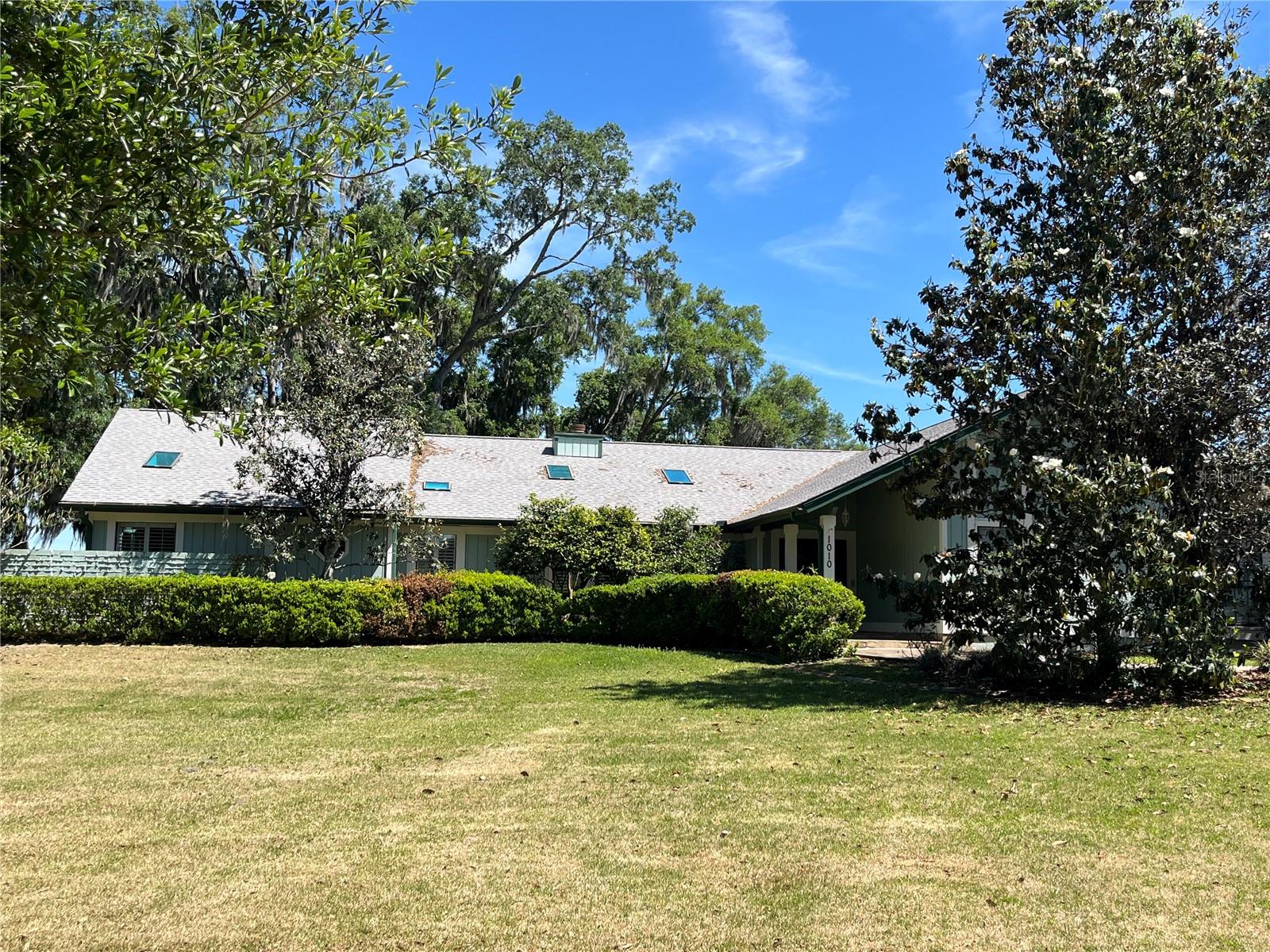 Photo of 1010 NE 120TH PLACE OCALA FL 34479