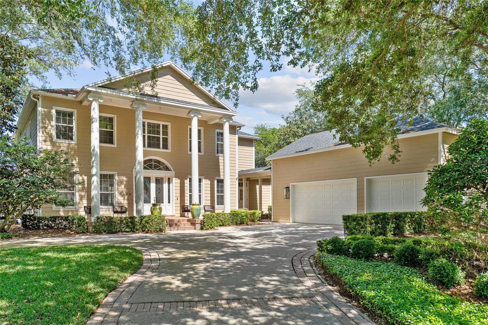 Photo of 6036 GREATWATER DR WINDERMERE FL 34786