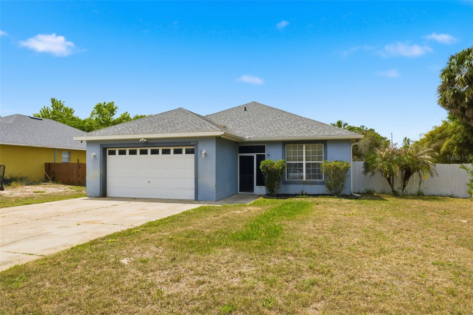 Photo of 35937 DAWN DRIVE LEESBURG FL 34788