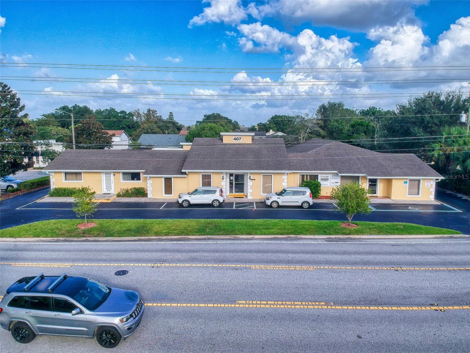 Photo of 407 LAKE HOWELL ROAD MAITLAND FL 32751