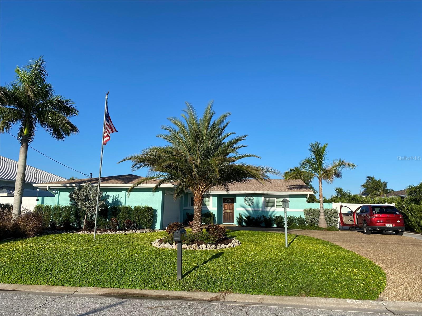 Photo of 3708 ROYAL PALM DRIVE BRADENTON FL 34210