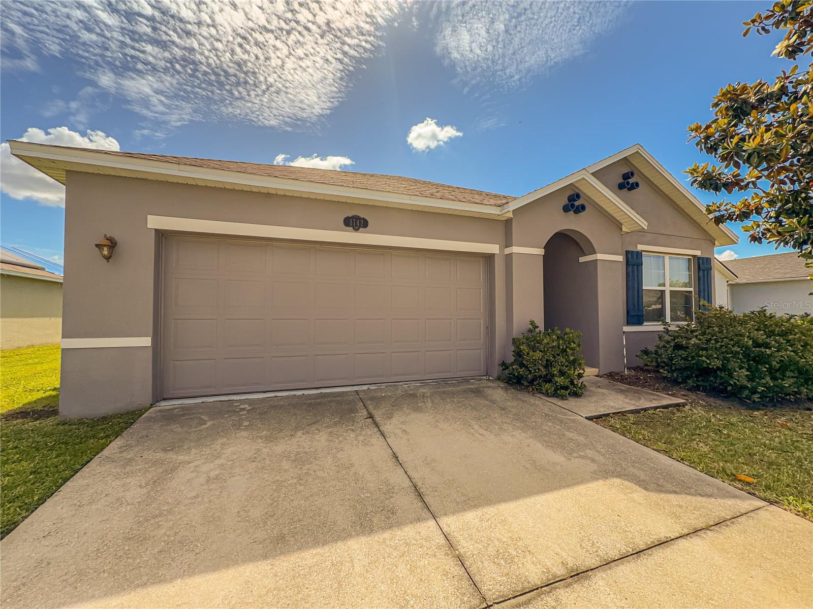 Photo of 1742 VAN GOGH DRIVE AUBURNDALE FL 33823