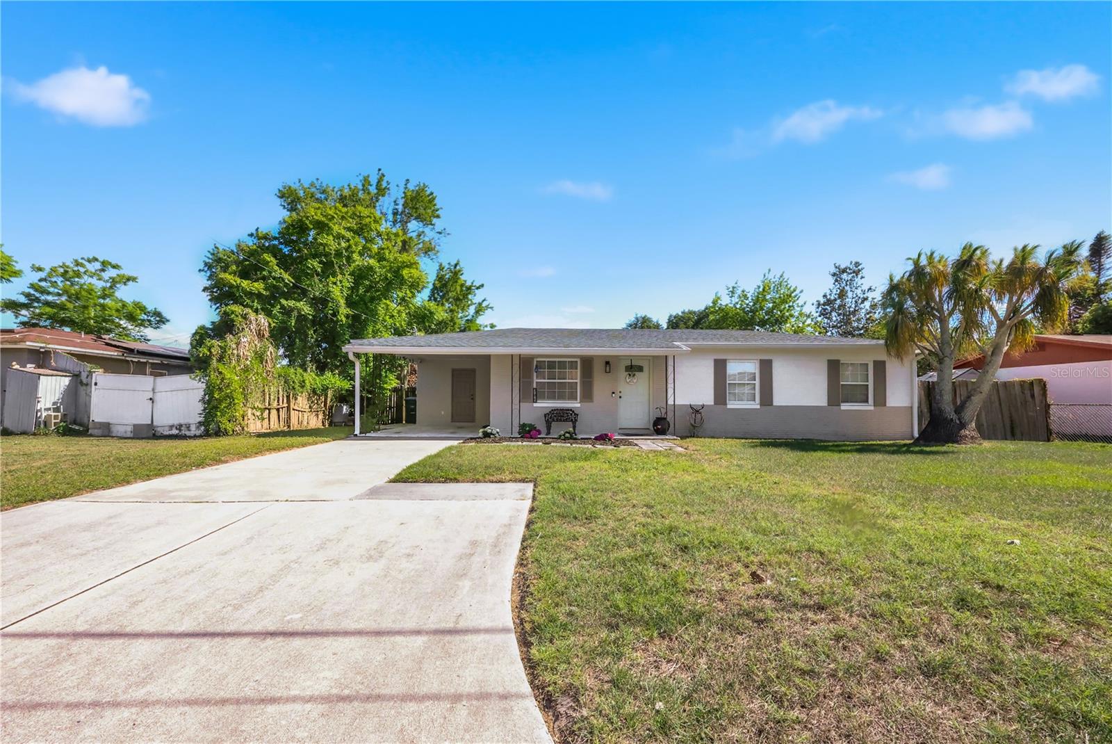 Photo of 786 E WARREN AVENUE LONGWOOD FL 32750
