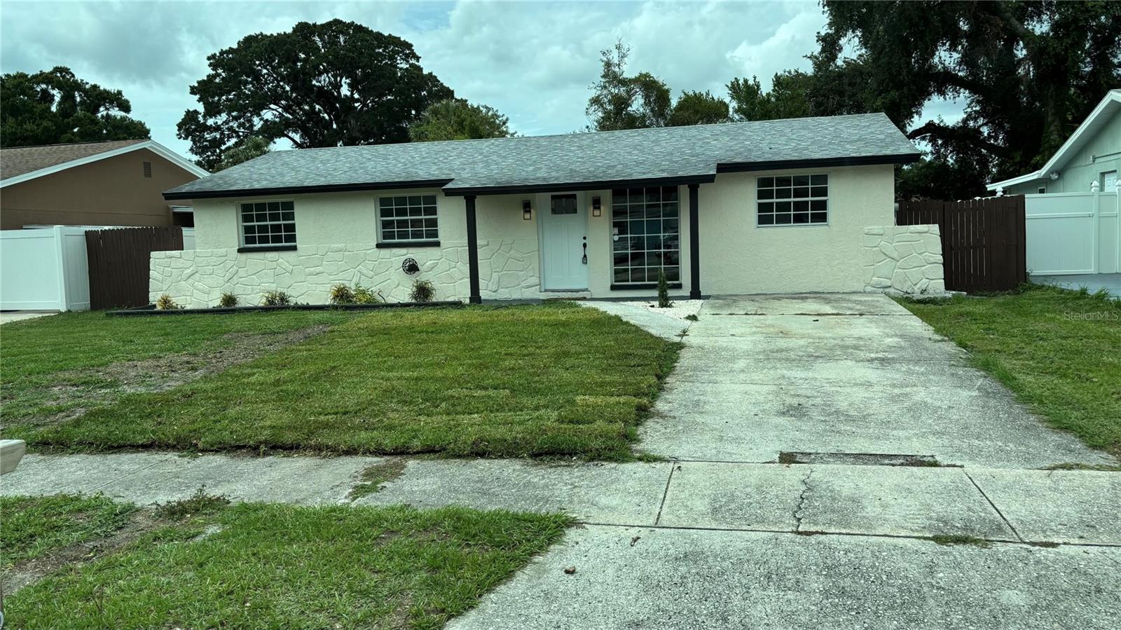 Photo of 6456 WILLOW WOOD LANE TAMPA FL 33634