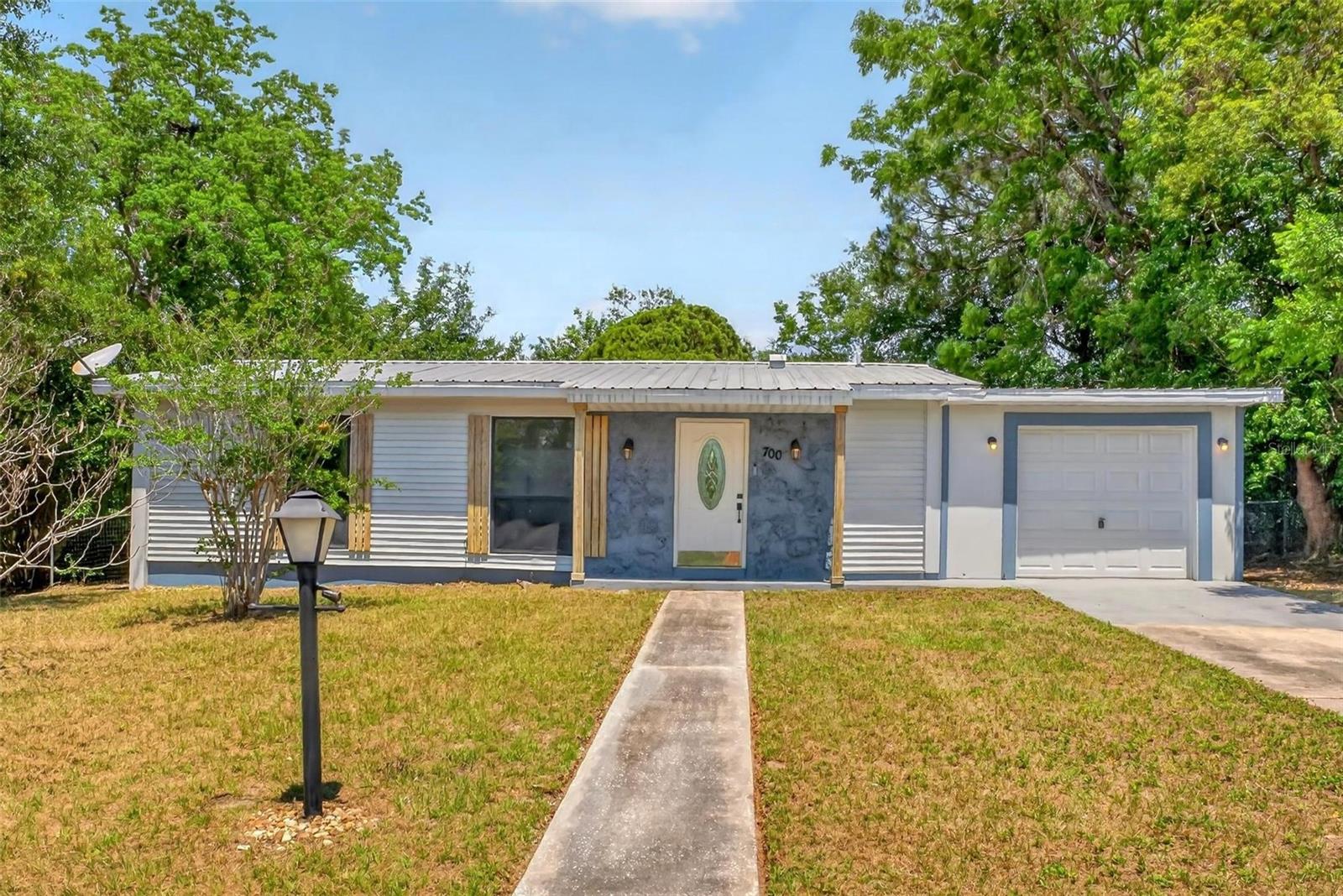 Photo of 700 S WELLINGTON DRIVE DELTONA FL 32725