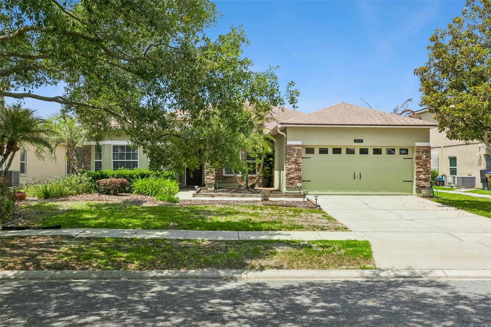 Photo of 237 STRATHMORE CIRCLE KISSIMMEE FL 34744