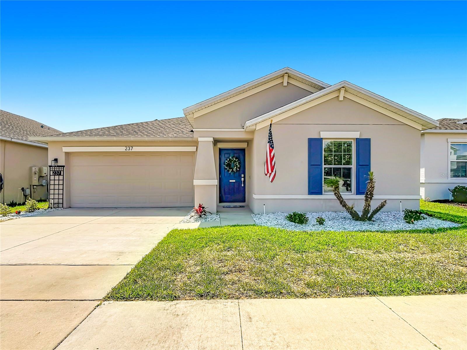 Photo of 237 TAFT DRIVE DAVENPORT FL 33837