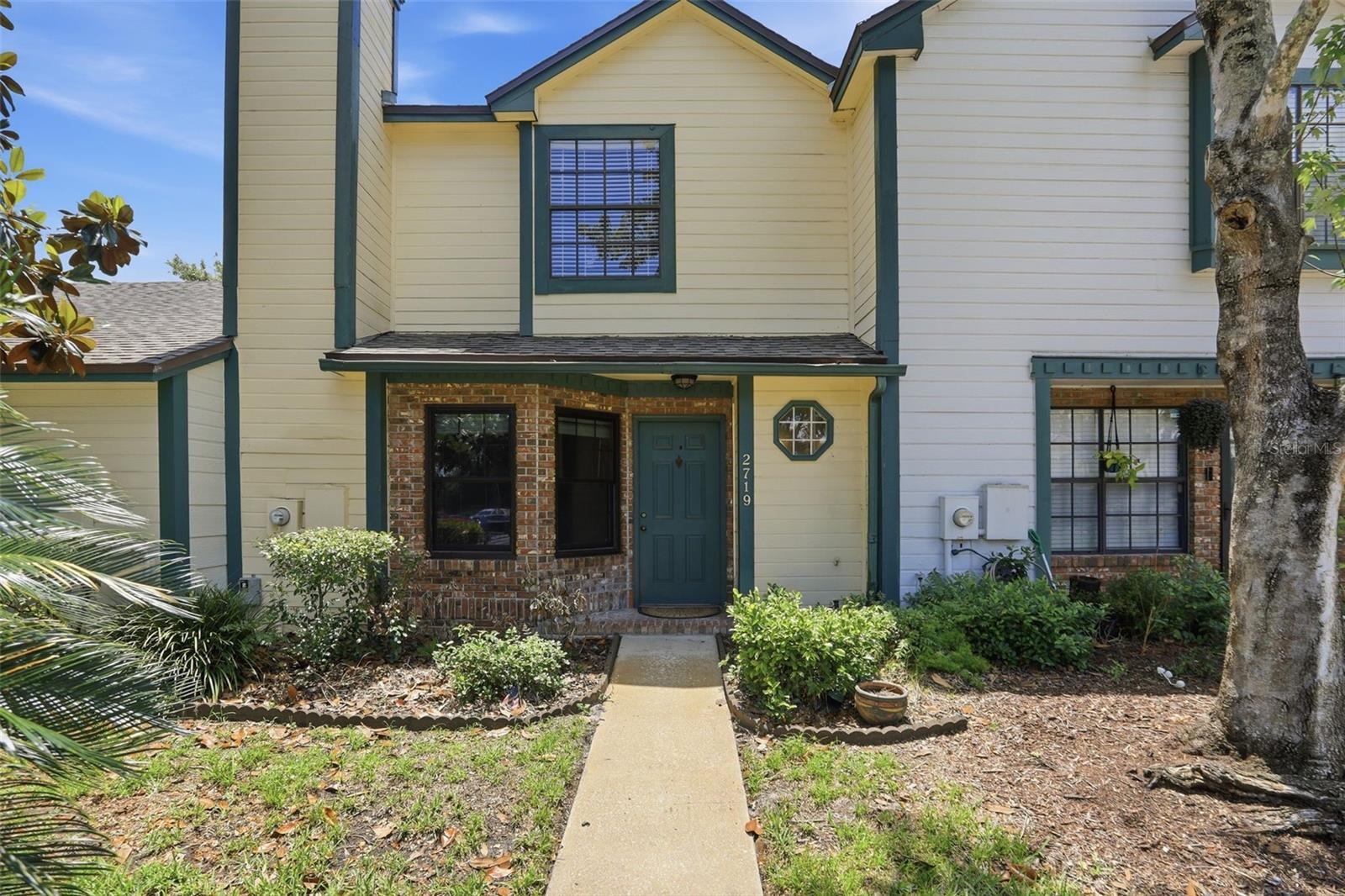 Photo of 2719 CANDLEWOOD COURT APOPKA FL 32703