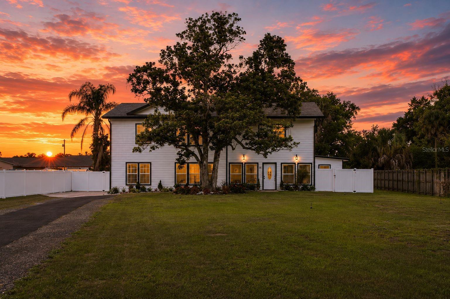 Photo of 15 E LAUREL STREET APOPKA FL 32703
