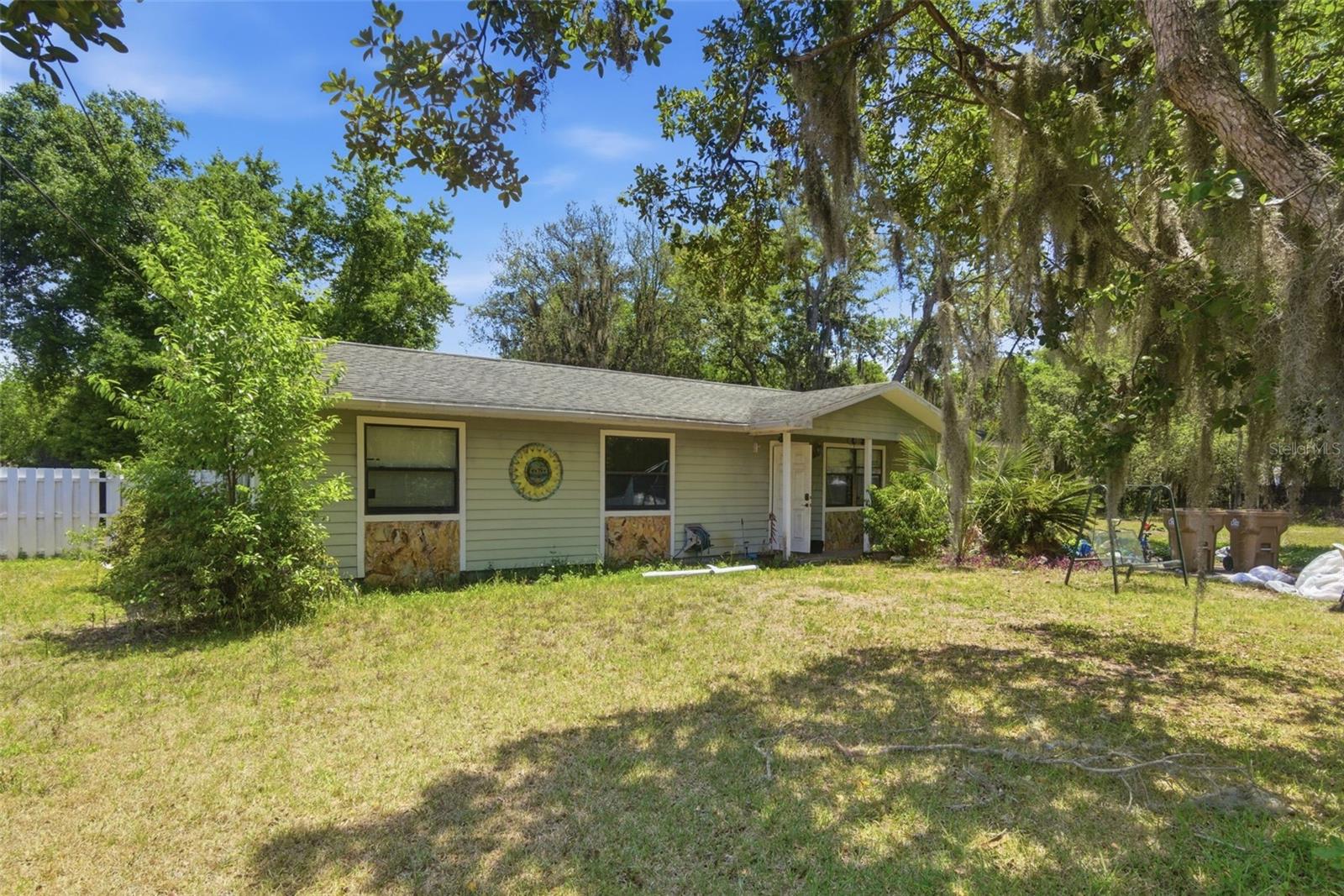 Photo of 35724 DAWN DRIVE LEESBURG FL 34788