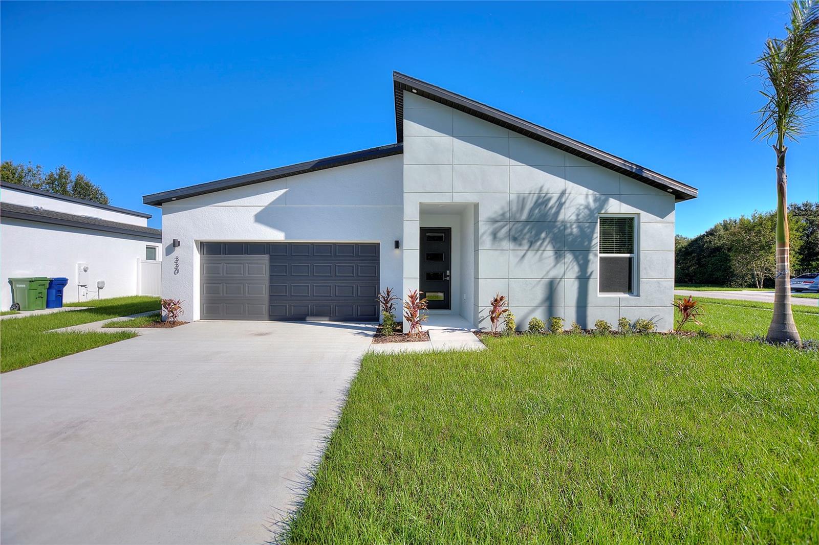 Photo of 330 ROYAL PALM WAY WINTER HAVEN FL 33881