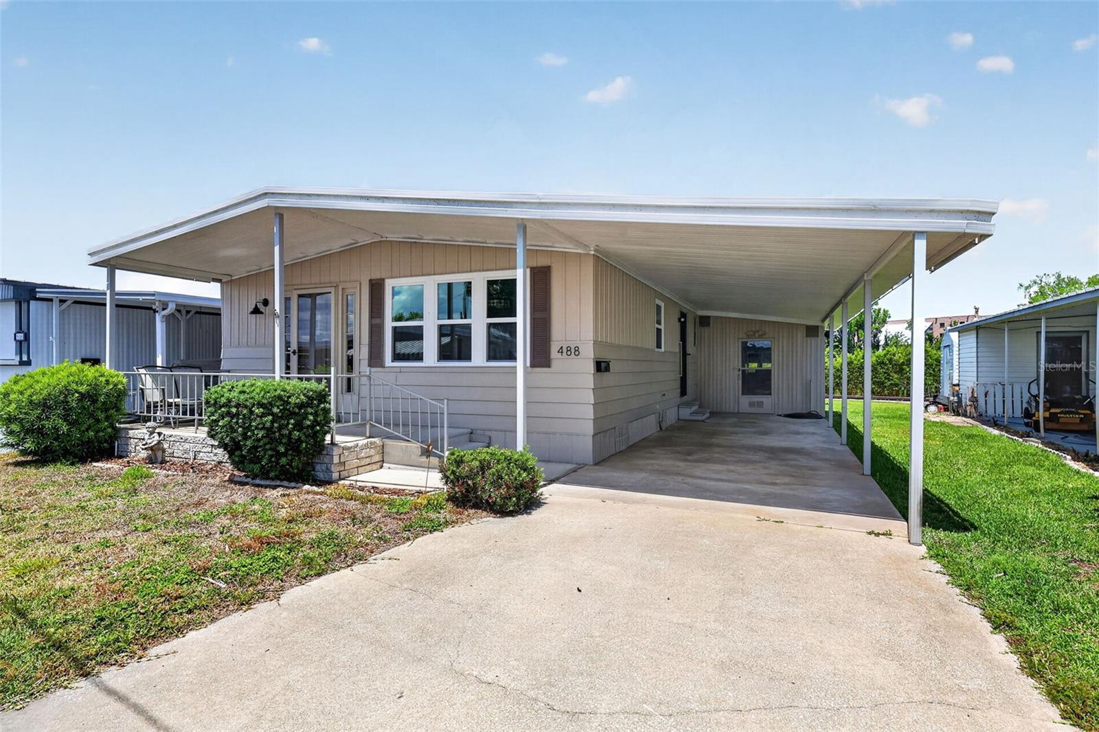 Photo of 488 MARINA LANE TAVARES FL 32778