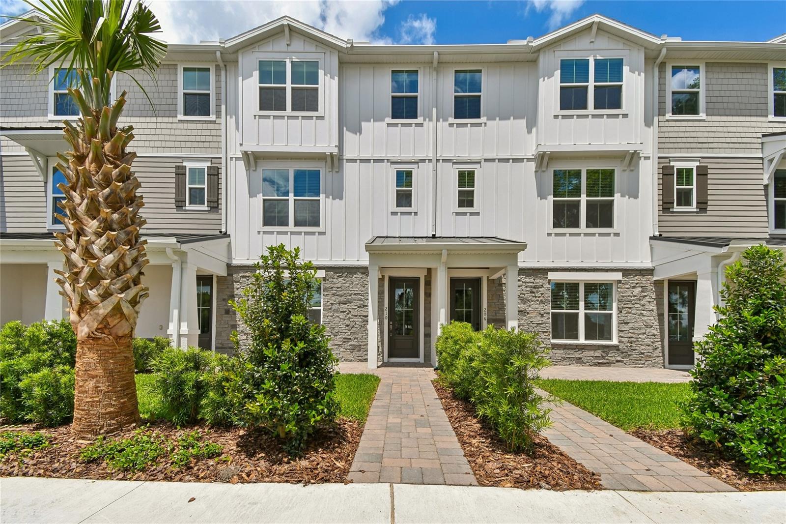 Photo of 210 PAQUALA #5 OVIEDO FL 32765