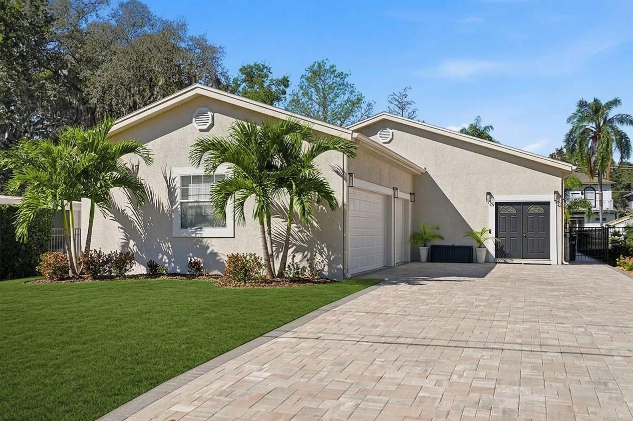 Photo of 5412 PARKWAY DRIVE BELLE ISLE FL 32809