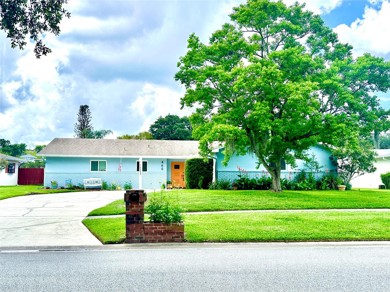 Photo of 460 S DEERWOOD AVENUE ORLANDO FL 32825