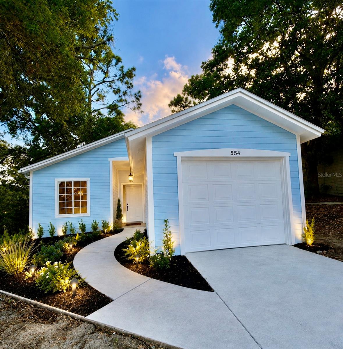 Photo of 554 PORTLAND CIRCLE APOPKA FL 32703