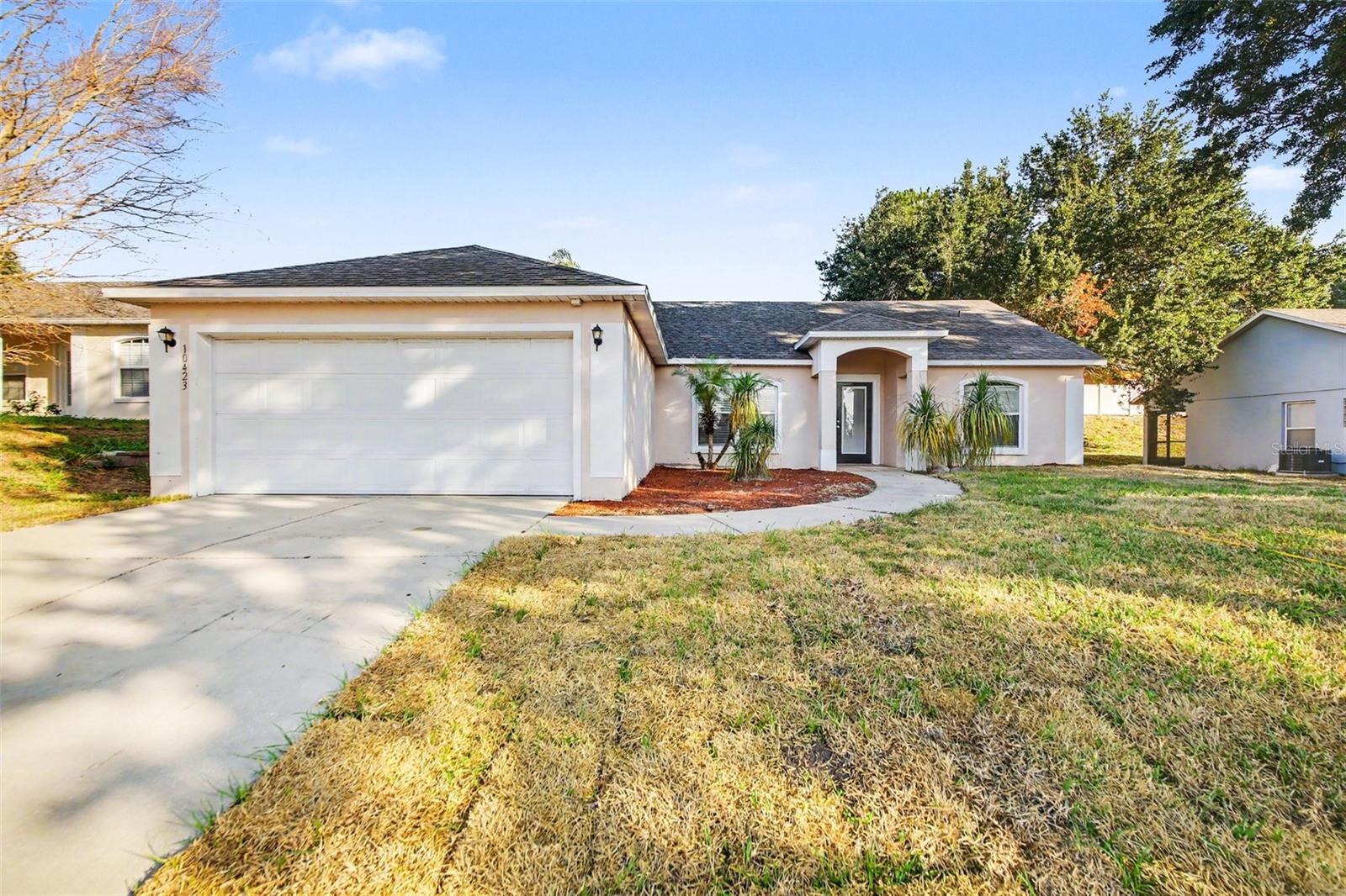 Photo of 10423 LAKE HASSON CIRCLE CLERMONT FL 34711