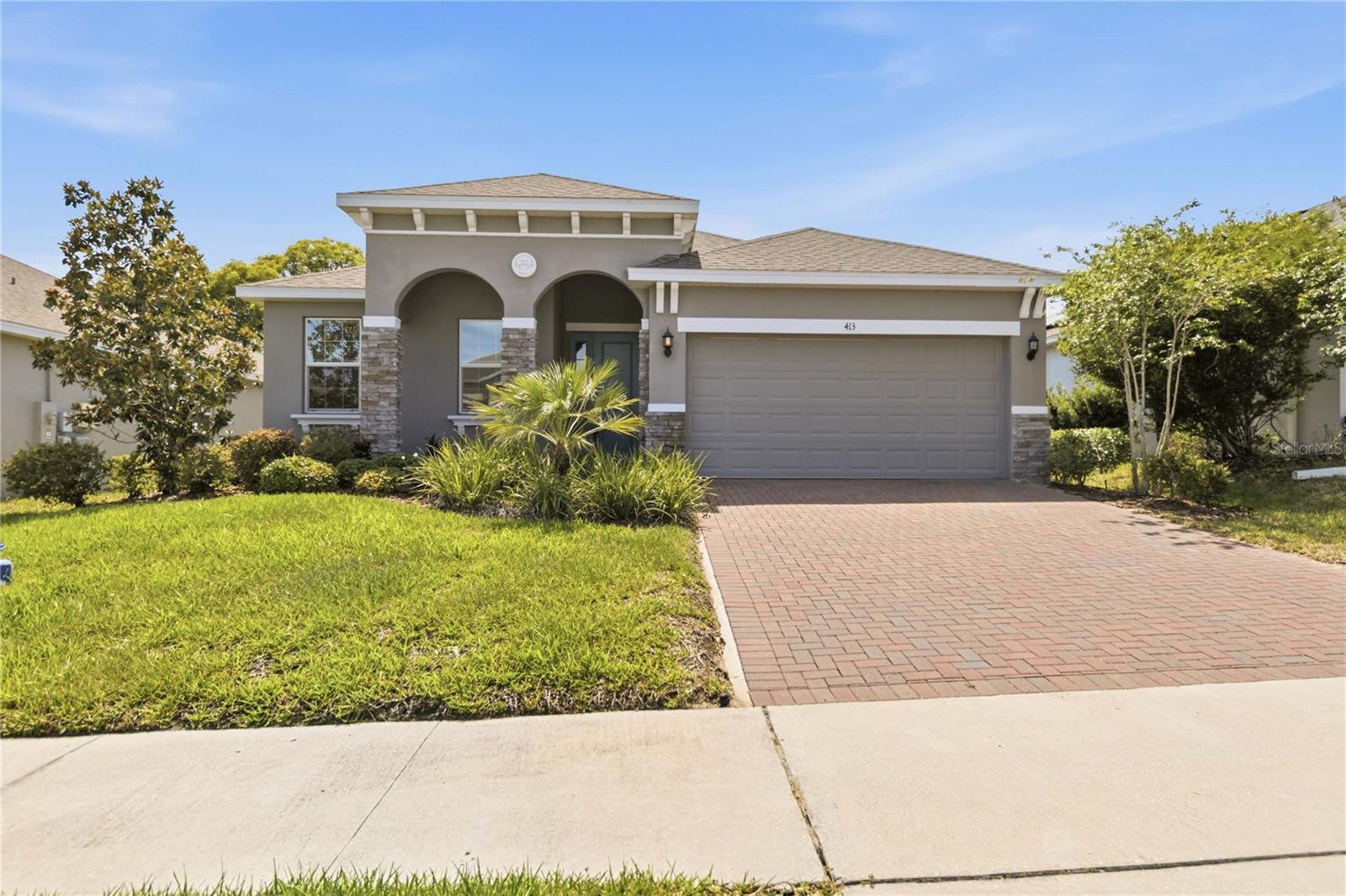 Photo of 413 SAPPHIRE DRIVE DAVENPORT FL 33837