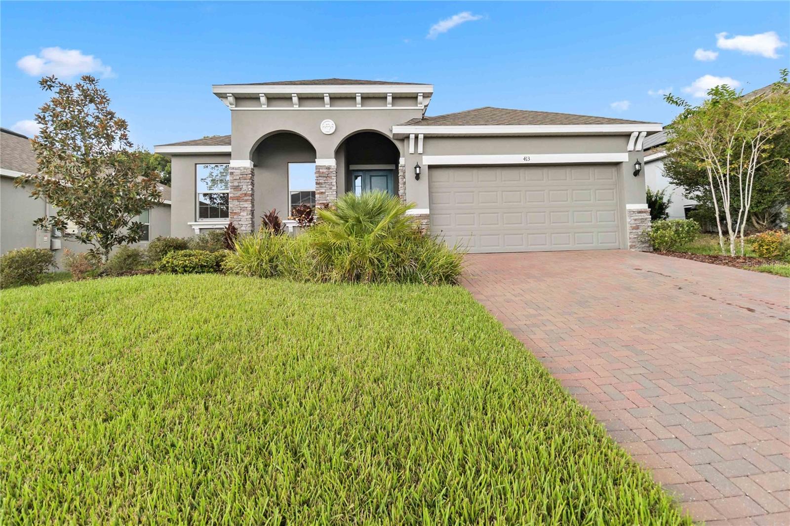 Photo of 413 SAPPHIRE DRIVE DAVENPORT FL 33837