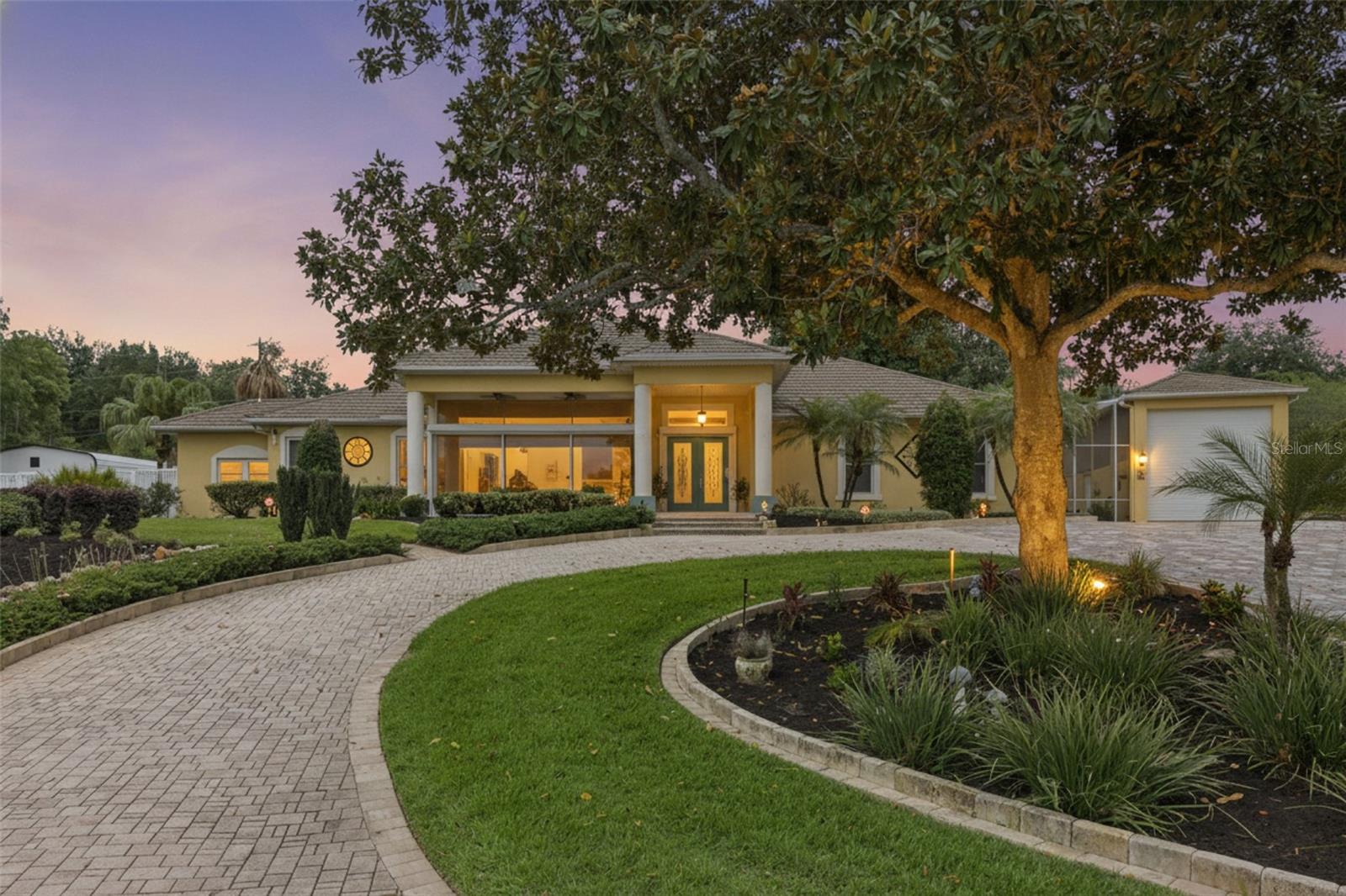 Photo of 12128 LAKESHORE DRIVE CLERMONT FL 34711