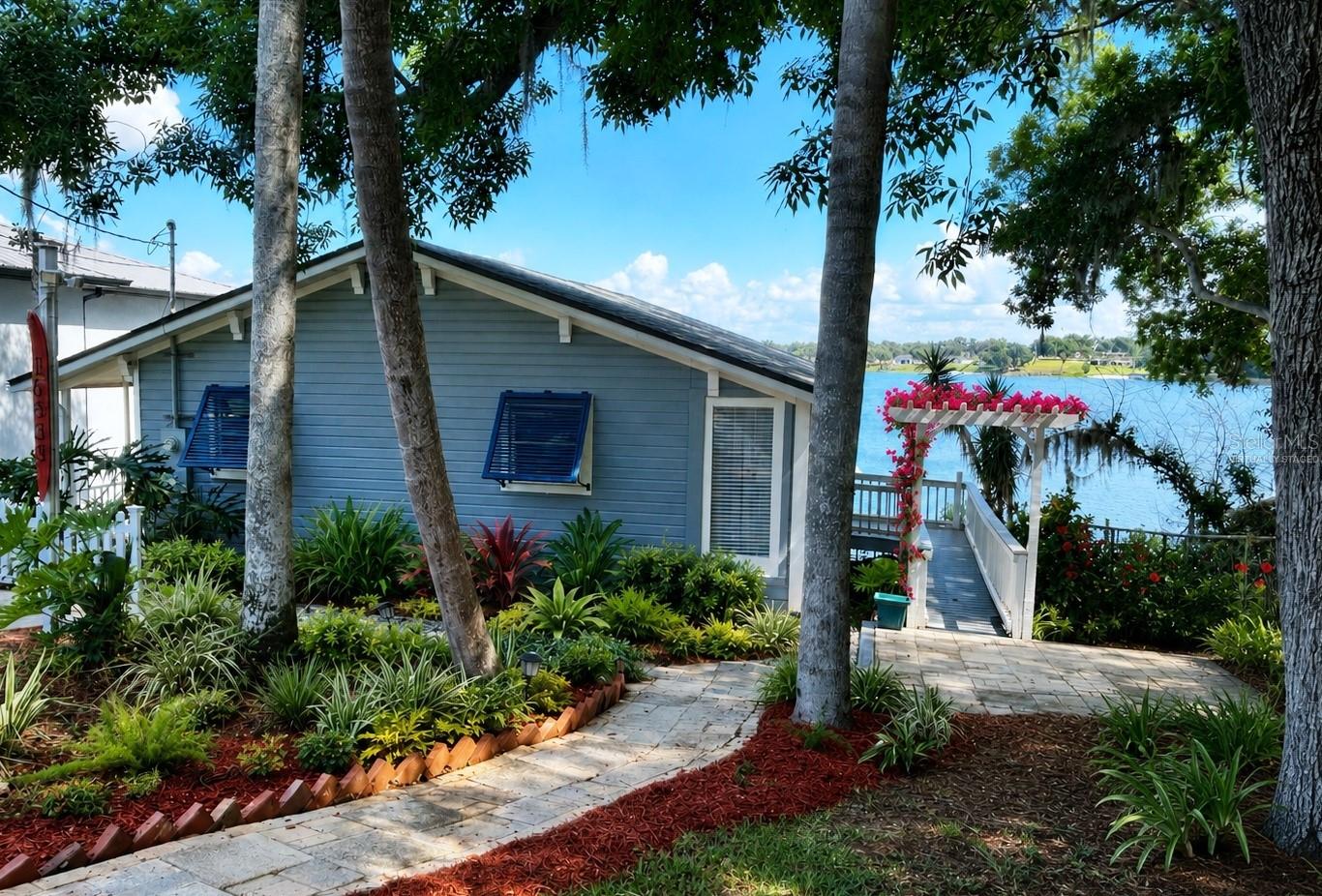Photo of 16533 LOWRY ROAD MONTVERDE FL 34756