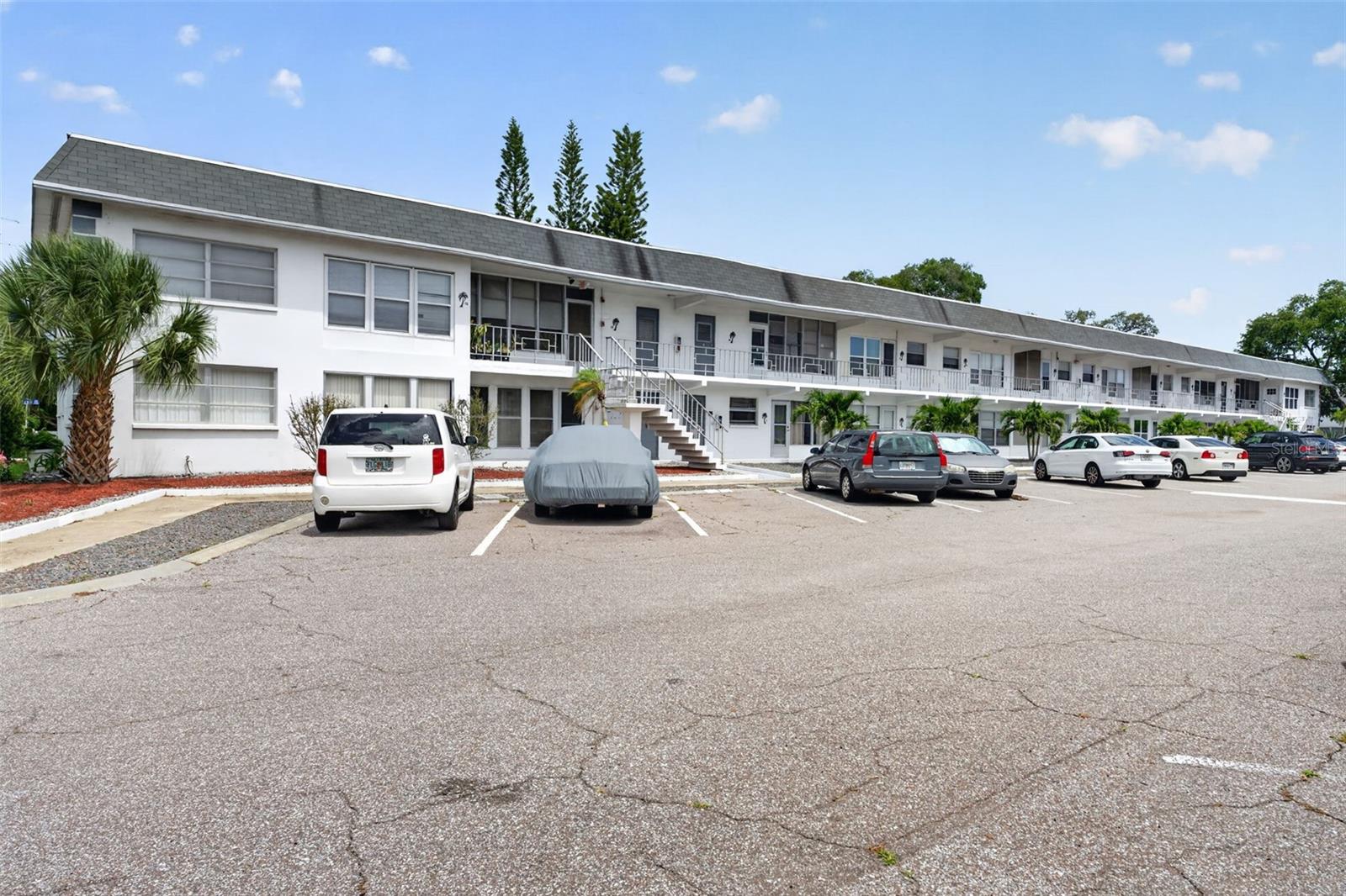 Photo of 1221 DREW STREET #A5 CLEARWATER FL 33755