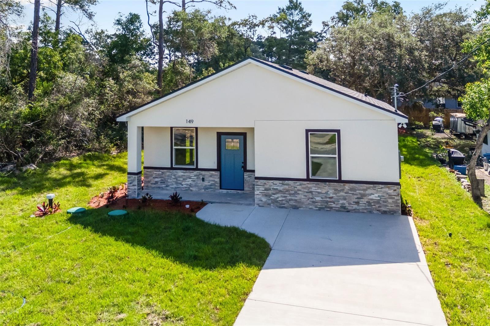 Photo of 149 HICKORY AVENUE ORANGE CITY FL 32763