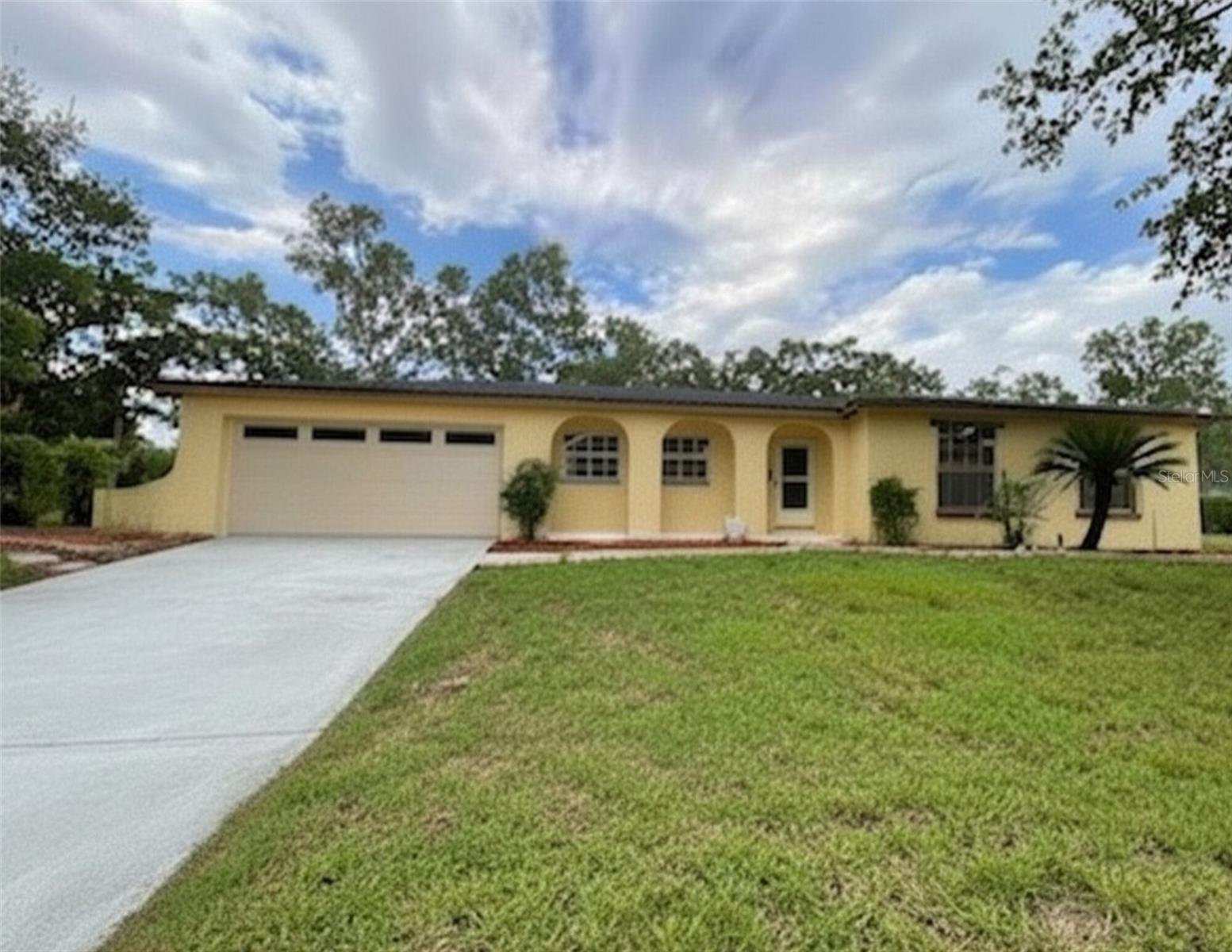 Photo of 208 SHADY HOLLOW CASSELBERRY FL 32707