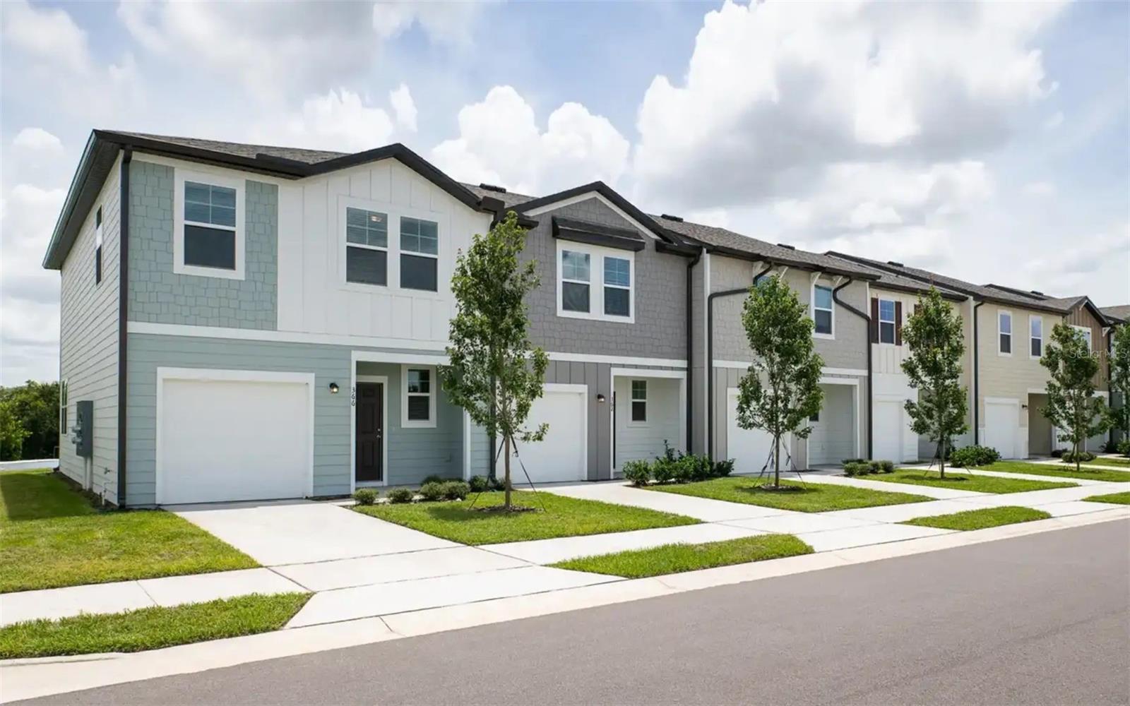 Photo of 117 MANDOVI STREET DAVENPORT FL 33837