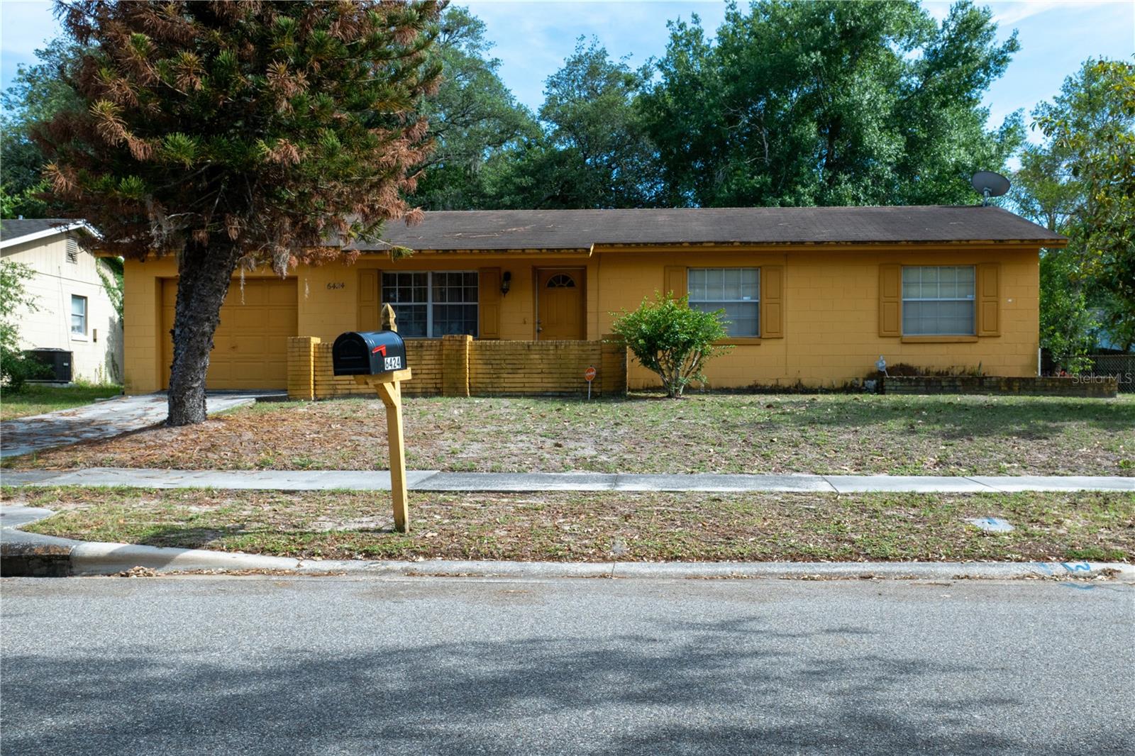 Photo of 6424 SWALLOW HILL DRIVE ORLANDO FL 32818