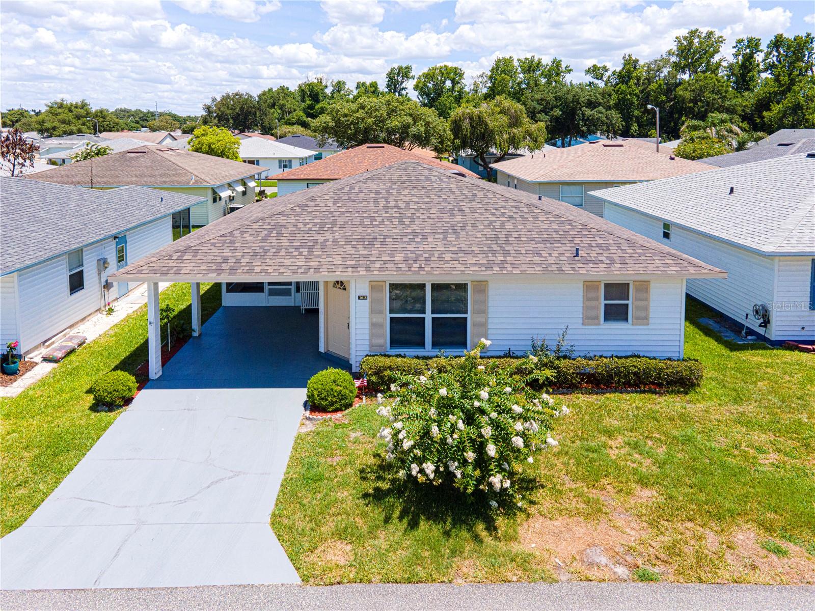 Photo of 1618 COLONNADES CIRCLE LAKELAND FL 33811