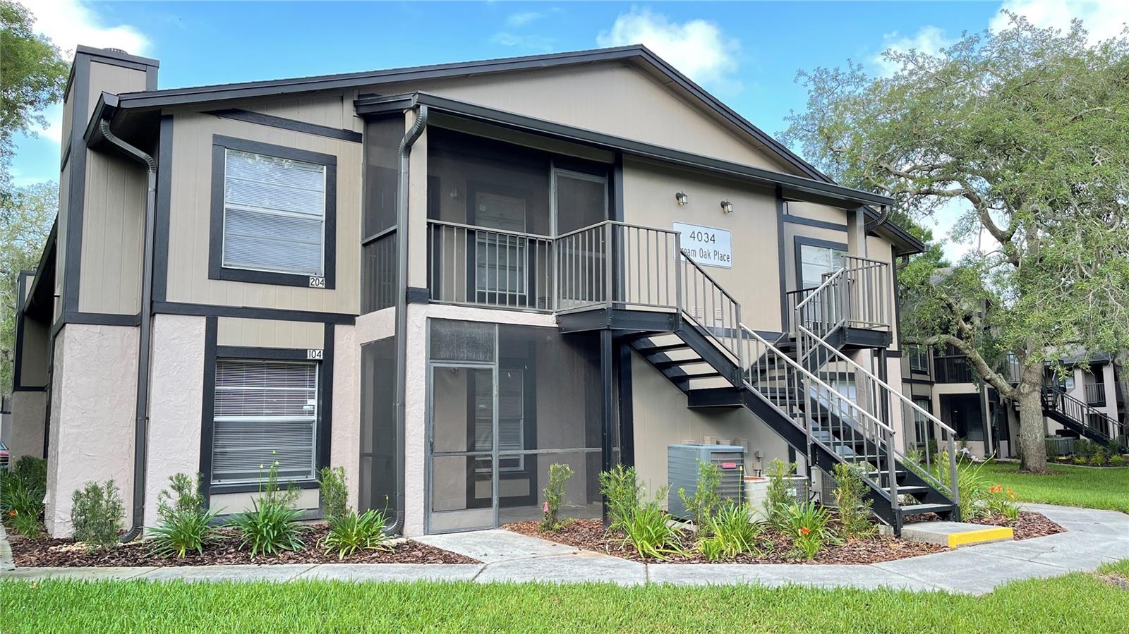 Photo of 4034 DREAM OAK PLACE #104 TAMPA FL 33613