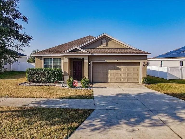 Photo of 210 BLACKSTONE CREEK ROAD GROVELAND FL 34736