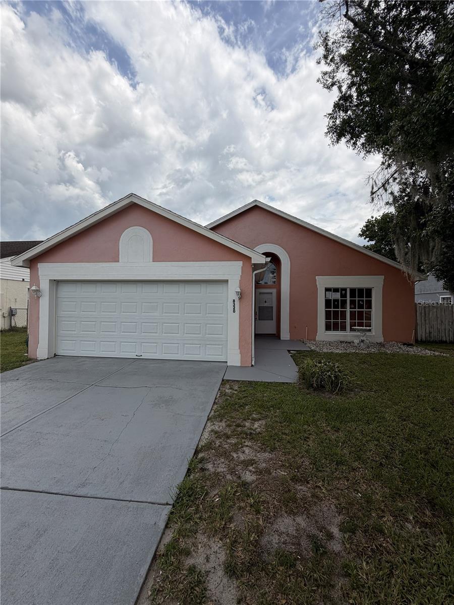 Photo of 8320 SOUTHERN FOREST DRIVE ORLANDO FL 32829