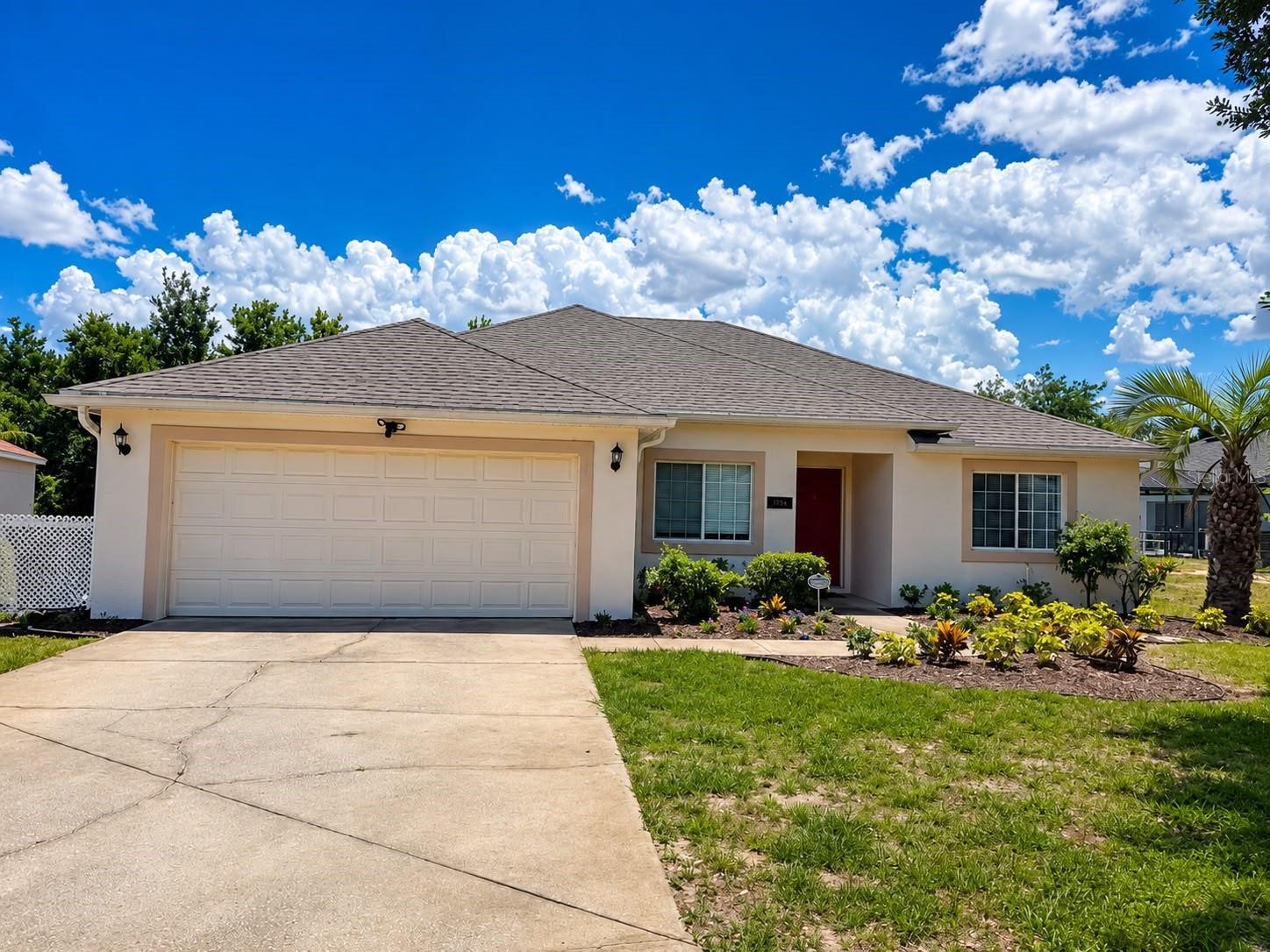 Photo of 320 PARADISE WOODS PLACE DAVENPORT FL 33896