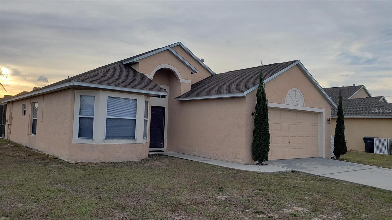 Photo of 636 MAJESTY DRIVE DAVENPORT FL 33837