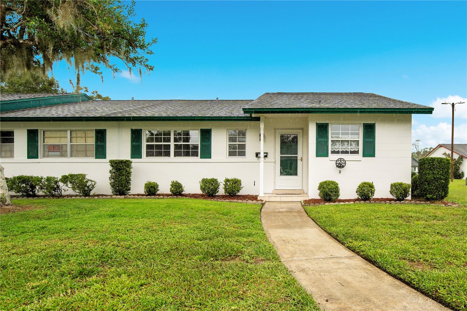 Photo of 239 N HILL AVENUE #110 DELAND FL 32724