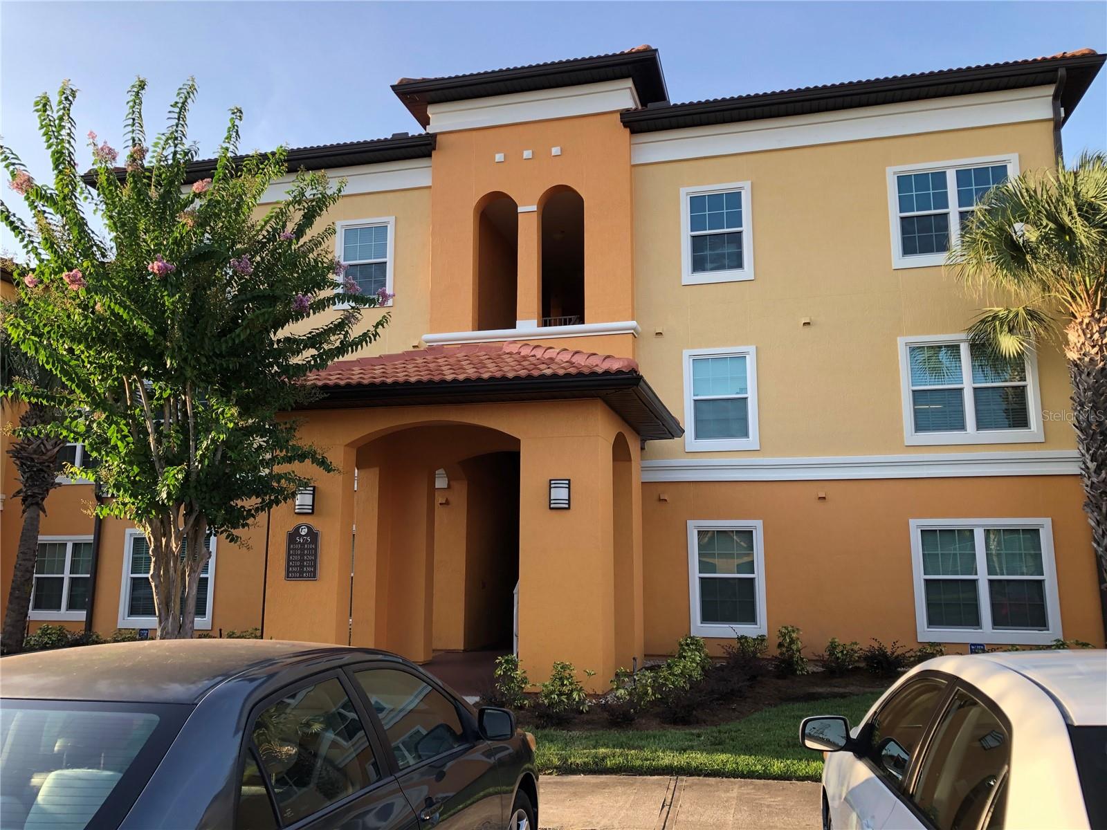 Photo of 5475 VINELAND ROAD #8304 ORLANDO FL 32811