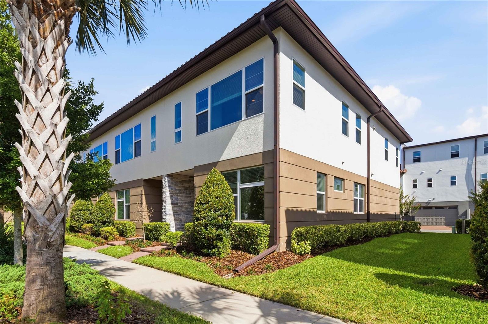 Photo of 10096 SUNNIFA ALLEY ORLANDO FL 32832