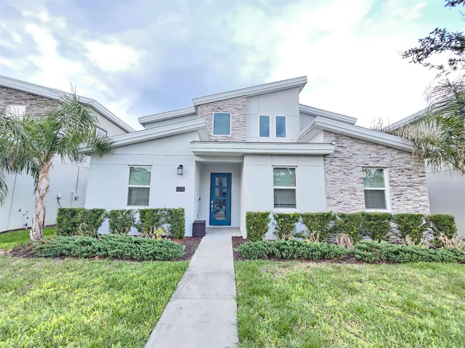 Photo of 1241 CHALLENGE DRIVE DAVENPORT FL 33896