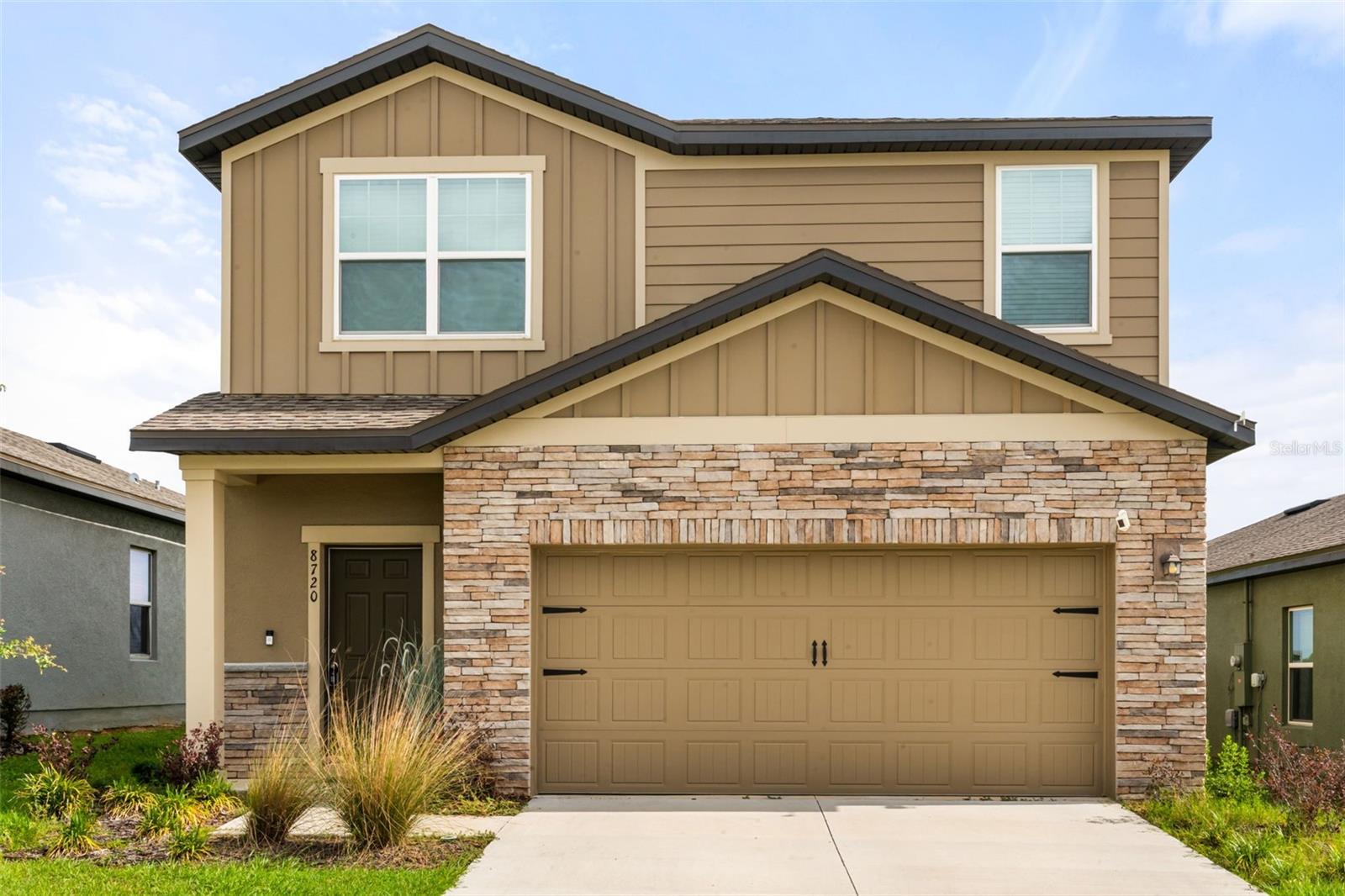 Photo of 8720 SPORTSMAN LOOP GROVELAND FL 34736