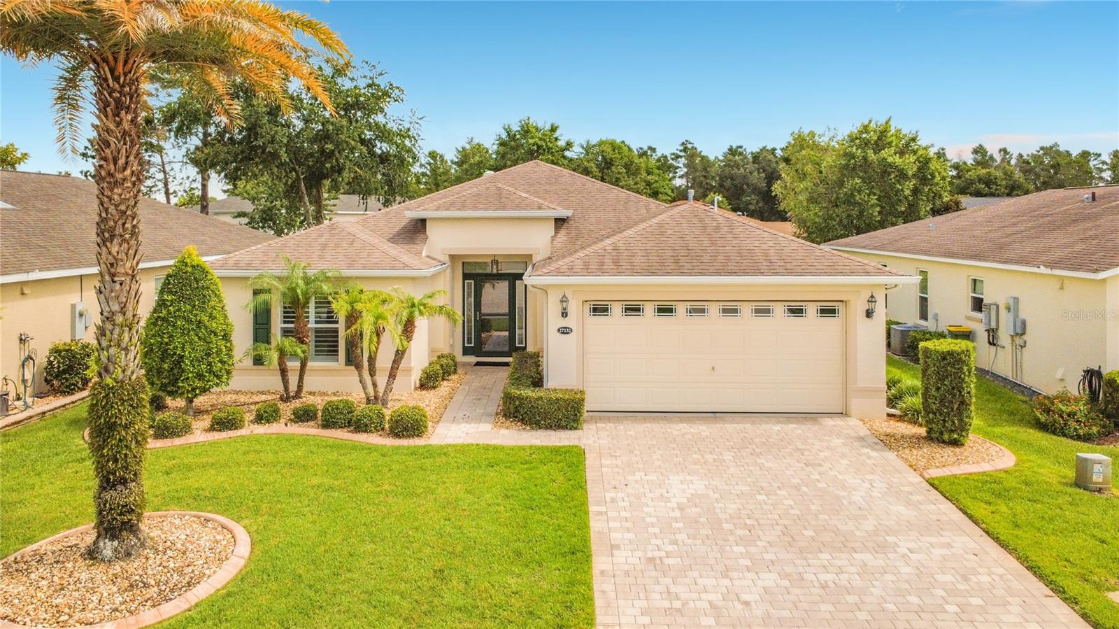 Photo of 27132 ROANOKE DRIVE LEESBURG FL 34748