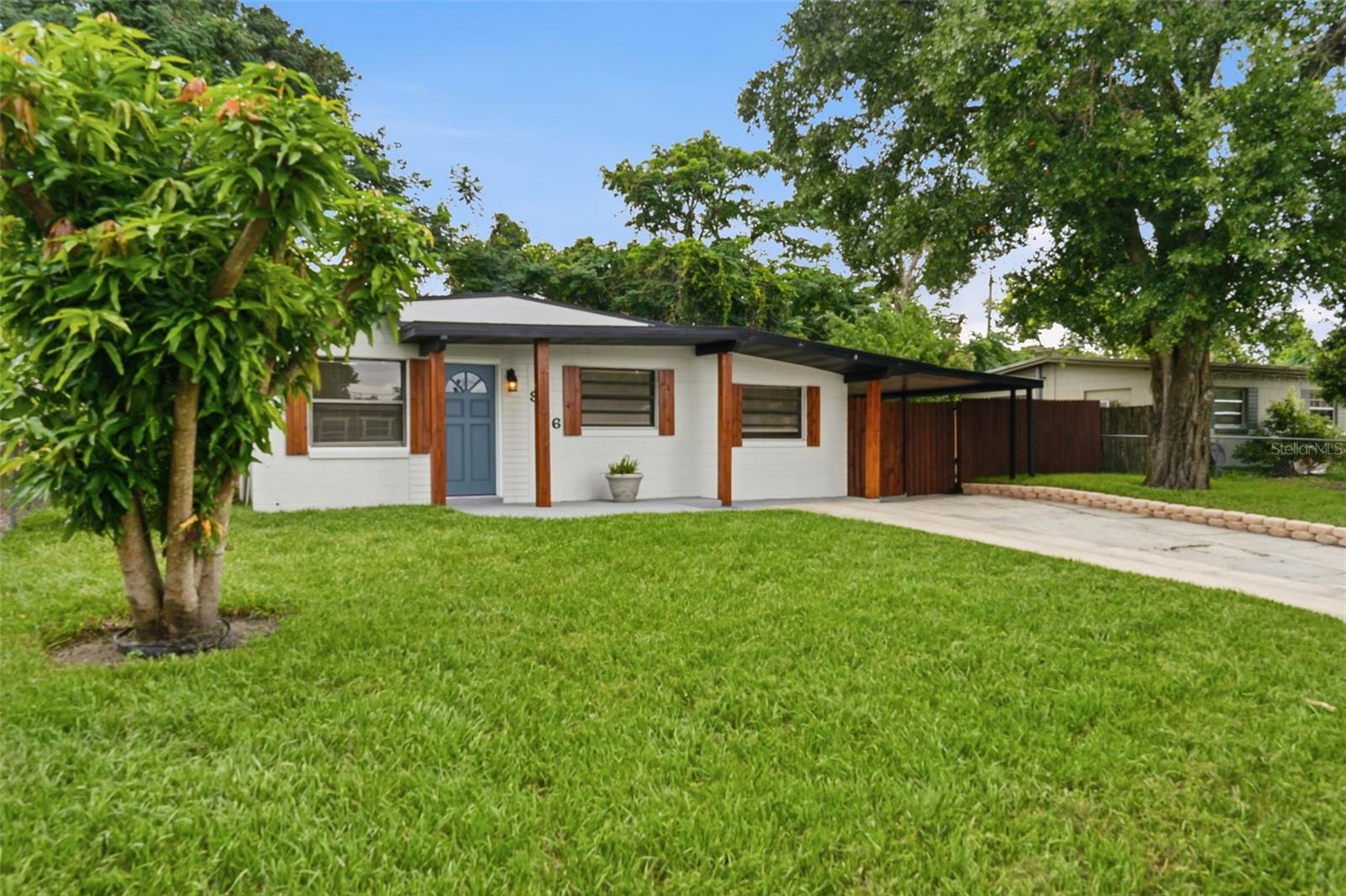 Photo of 906 SABRINA DRIVE OCOEE FL 34761