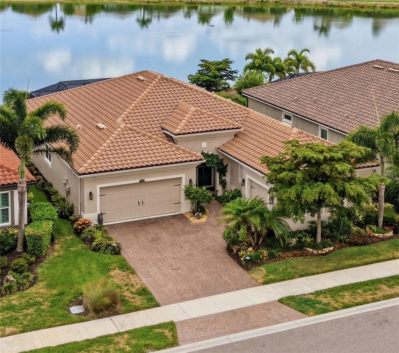 Photo of 11639 TAPESTRY LANE VENICE FL 34293