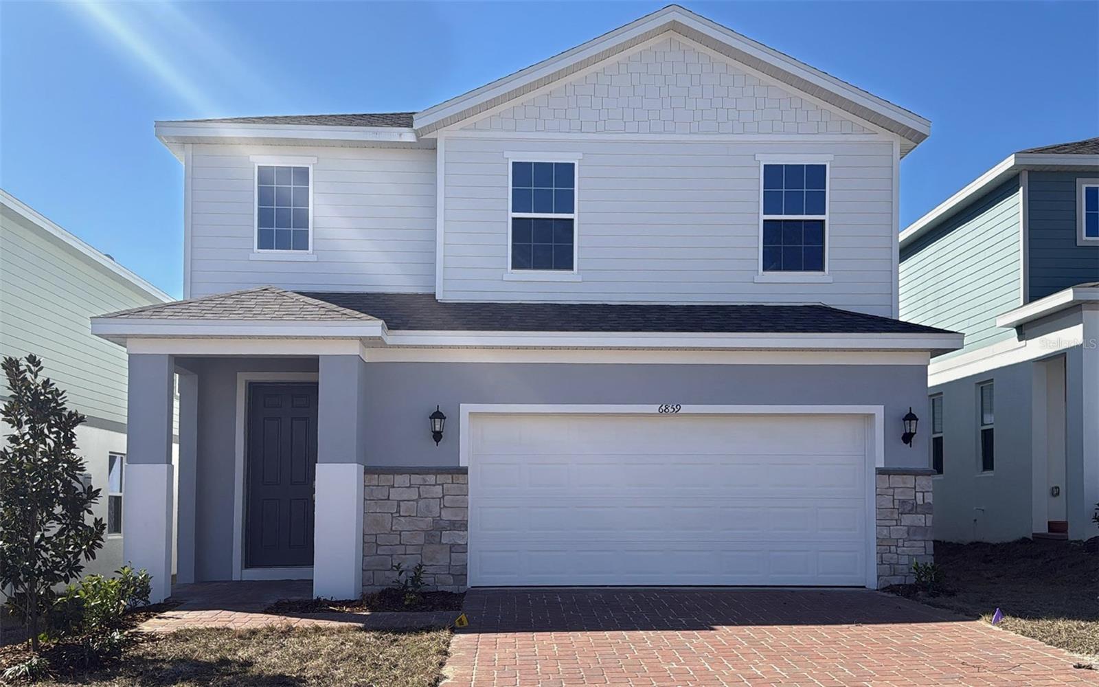 Photo of 6863 SPANISH IMPERIAL STREET HOWEY IN THE HILLS FL 34737