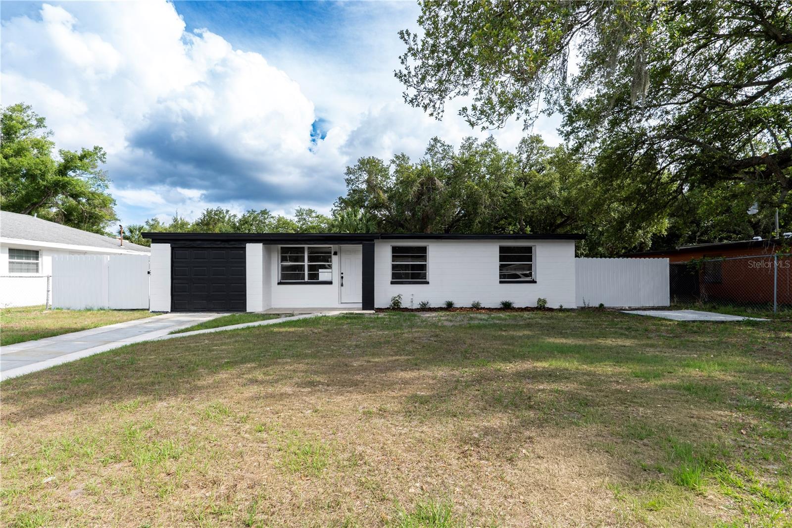 Photo of 8325 ENDIVE AVENUE TAMPA FL 33619
