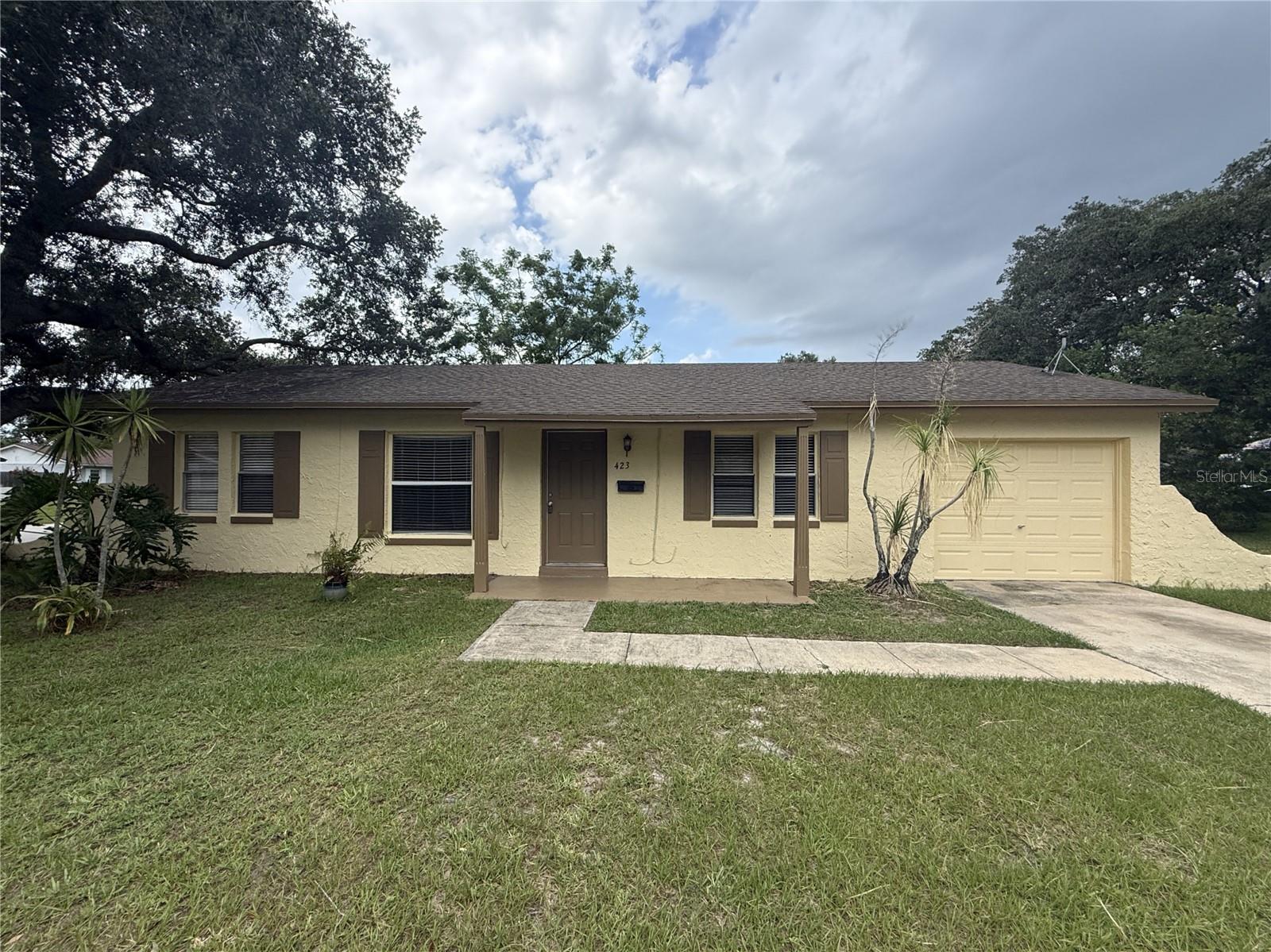 Photo of 423 LONGWOOD CIRCLE LONGWOOD FL 32750