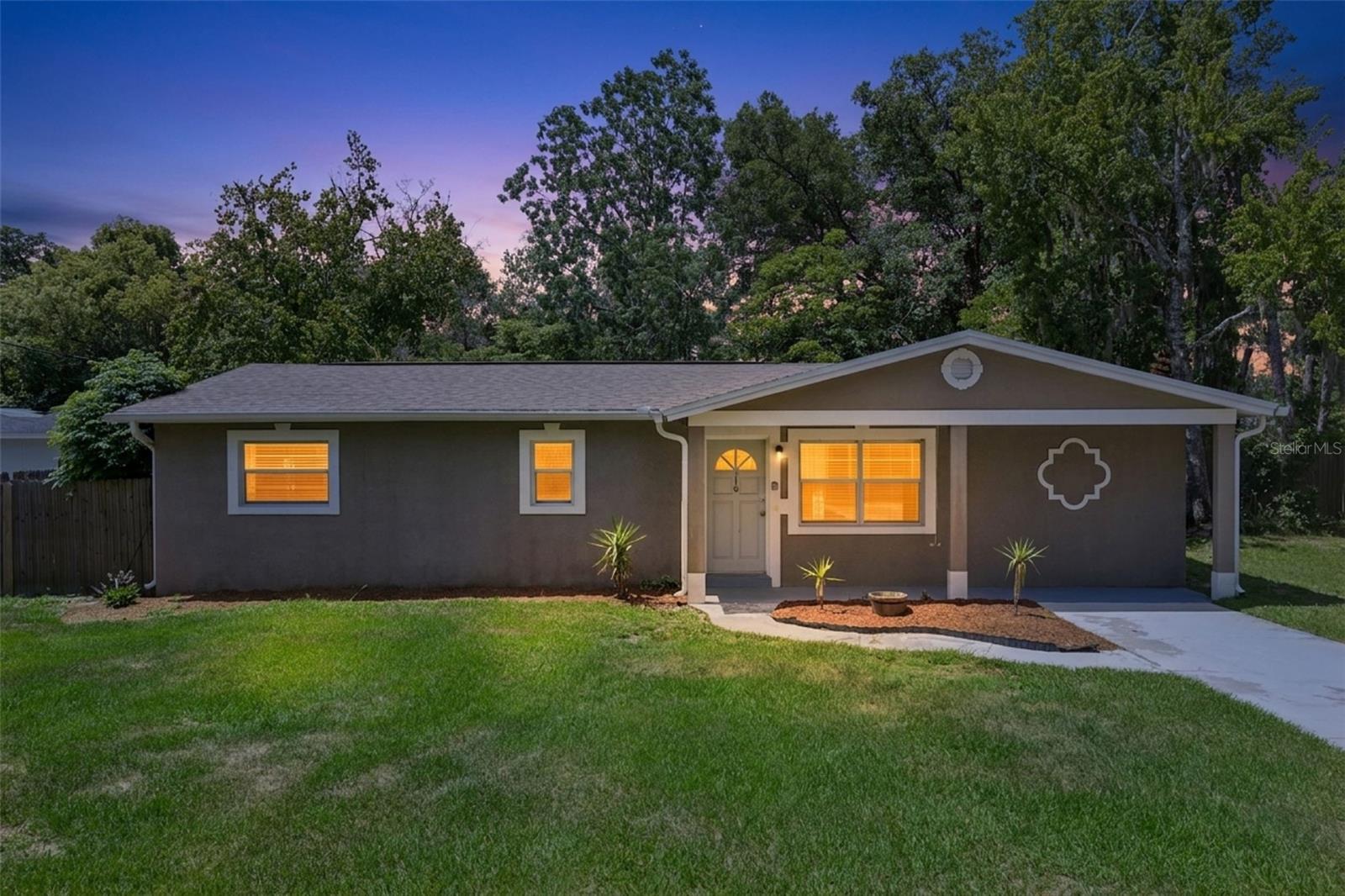 Photo of 116 HOLLY STREET APOPKA FL 32712
