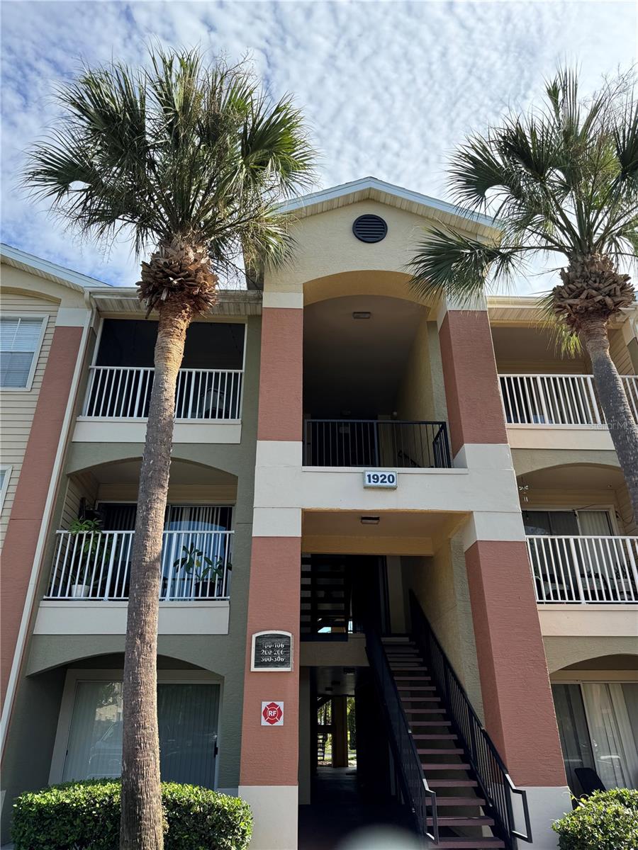 Photo of 1920 SUMMER CLUB DRIVE #202 OVIEDO FL 32765