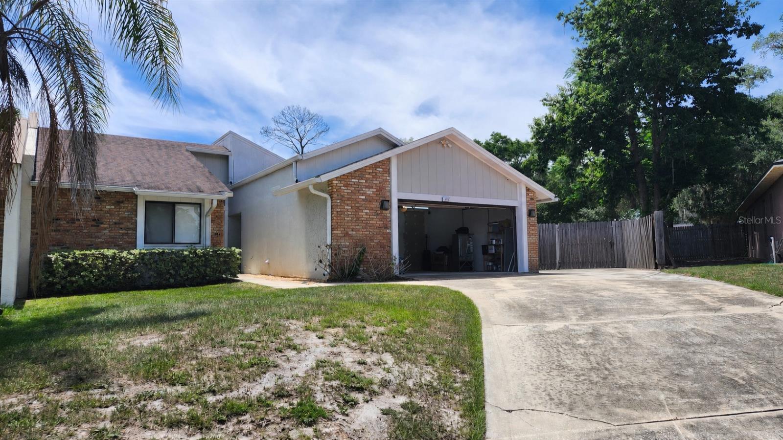 Photo of 1076 SWEET TREE COURT APOPKA FL 32712